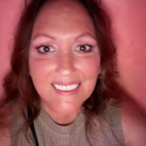 Meet your Posher, Carrie